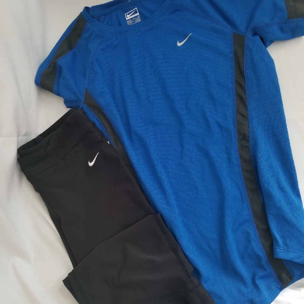 Nike set. 3/4 Ex small pants small top